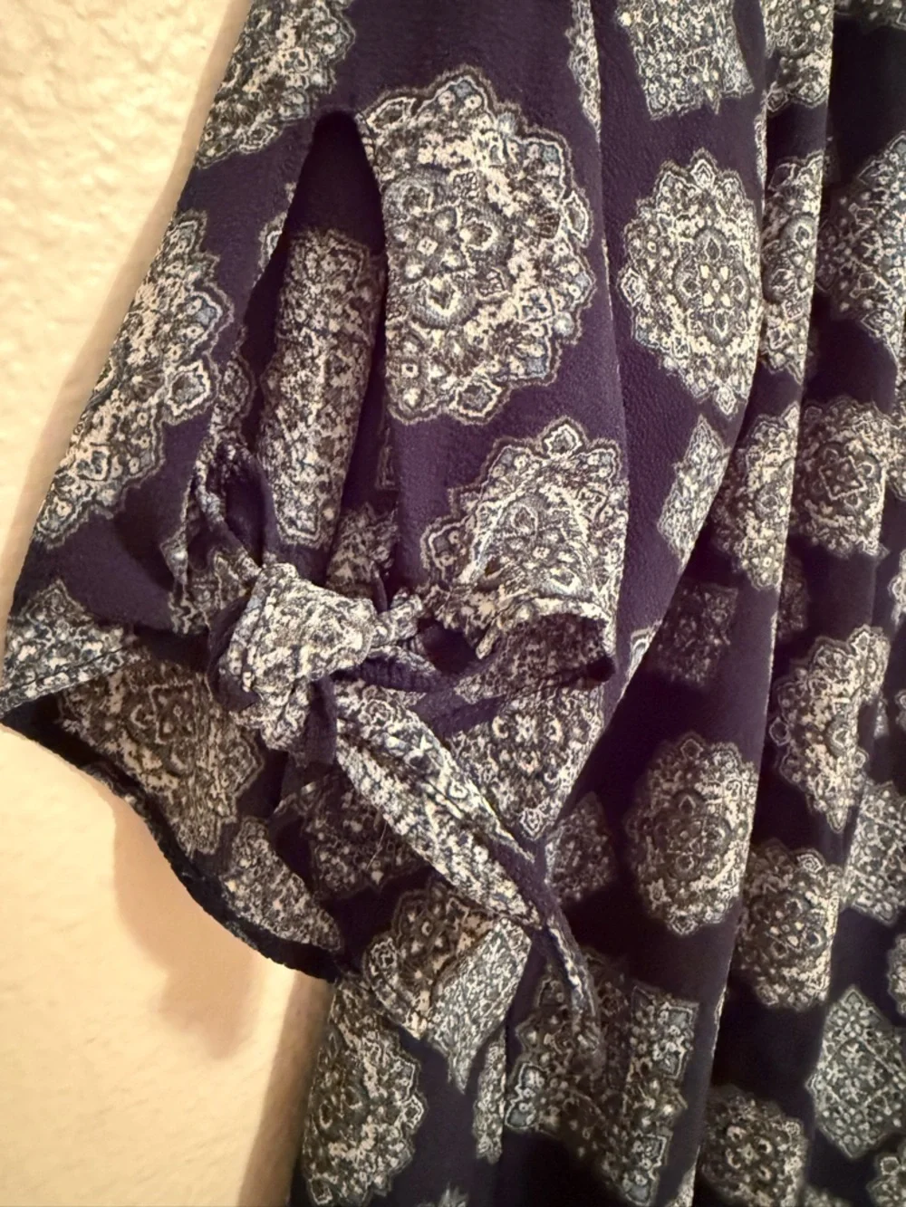 Size Small Michael Kors Navy Blue Patterned Women's Blouse - Picture 5 of 5